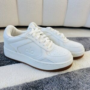ALO recovery White Sneakers